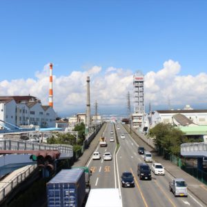 富士見大通りの歩道橋から見た蓼原大橋