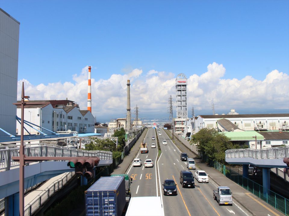 富士見大通りの歩道橋から見た蓼原大橋